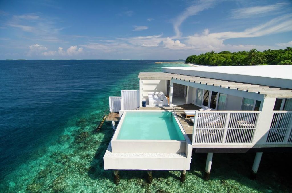 Amila Maldives Sunset Watervilla with Pool