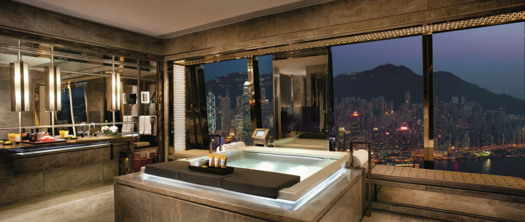 香港丽思卡尔顿维多利亚港套房浴室