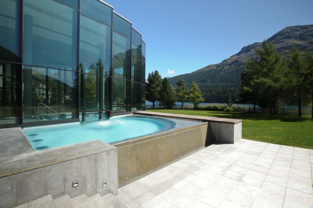 Badrutt's Place Hotel St. Moritz Esterno piscina