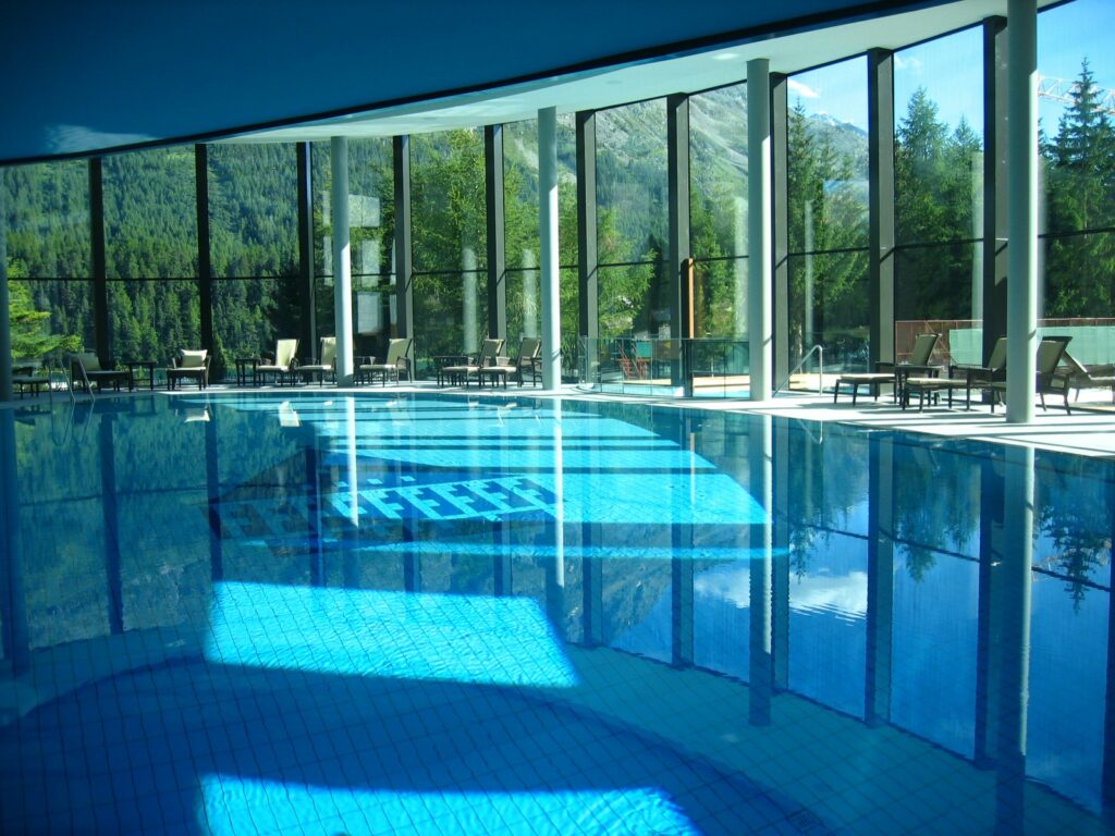 巴德鲁特广场酒店圣莫里茨游泳池
