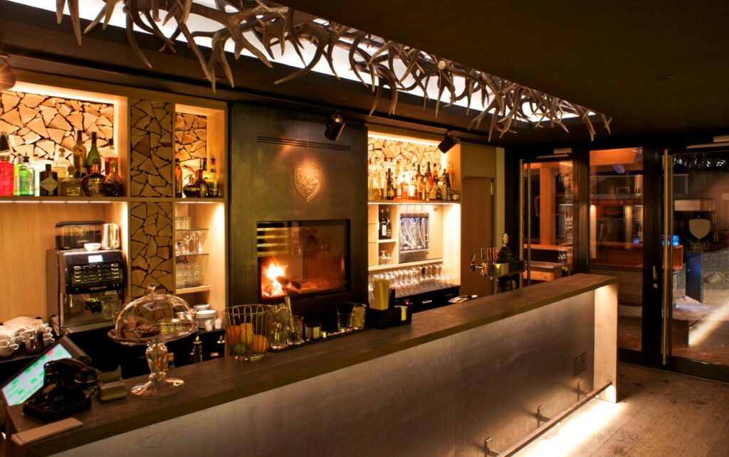 Bar del Cervo Mountain Boutique Hotel