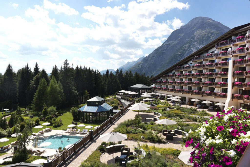 Экстерьер отеля Interalpen Hotel Tyrol