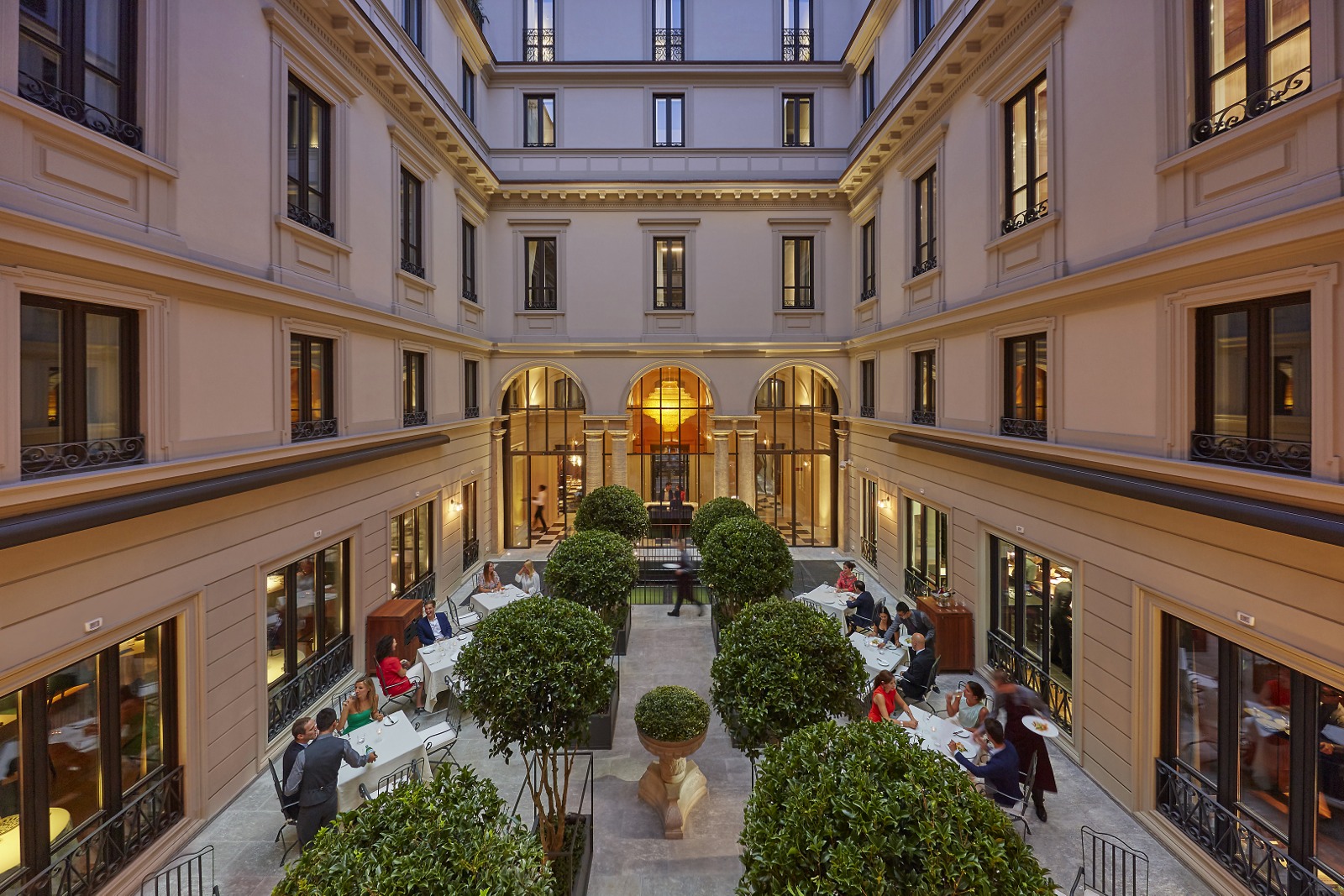 Mandarin Oriental Mailand Hotel Innenhof 2