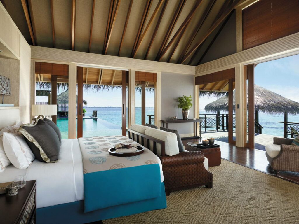 Interni delle ville del Resort Shangri La Villingili alle Maldive