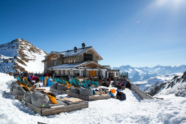 Wedelhutte Ski Lodge Austria Exterior